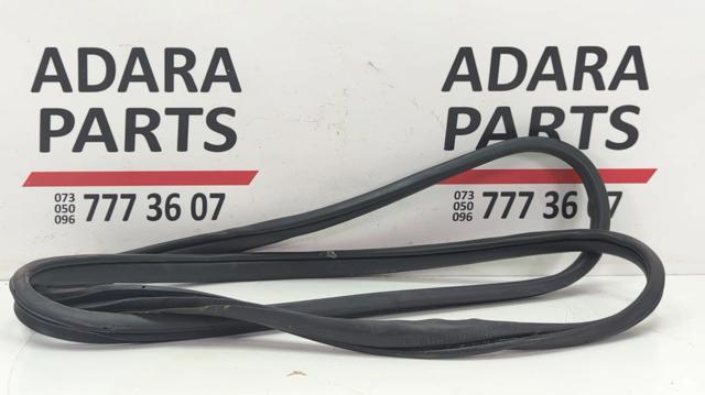 Ущільнювач дверей задніх, (на кузові) GHK168913 MAZDA