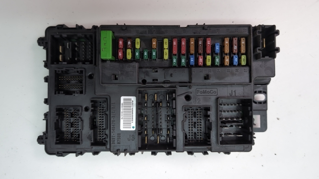 Коробка запобіжників GU5Z15604H FORD