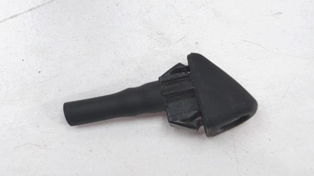 Форсунка омивача скла лобового, права KD4567510 MAZDA