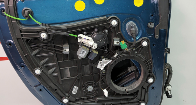 Механізм стеклопод'емника двері задньої, лівої LJ6Z5823395B FORD