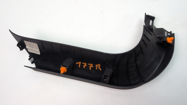Пластик п'ятих дверей LJ6Z7842410AA FORD