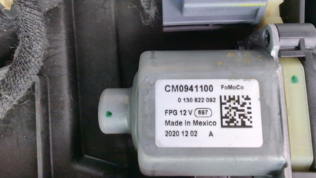 Мотор склопідйомника дверей передніх, лівих LJ6Z9923395B FORD