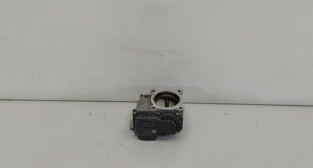 Заслінка повітряна PE0113640B MAZDA