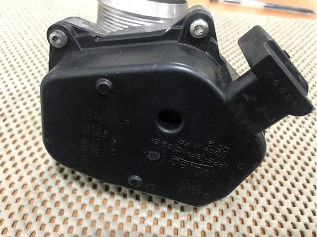 Заслінка повітряна 03L128063Q VAG