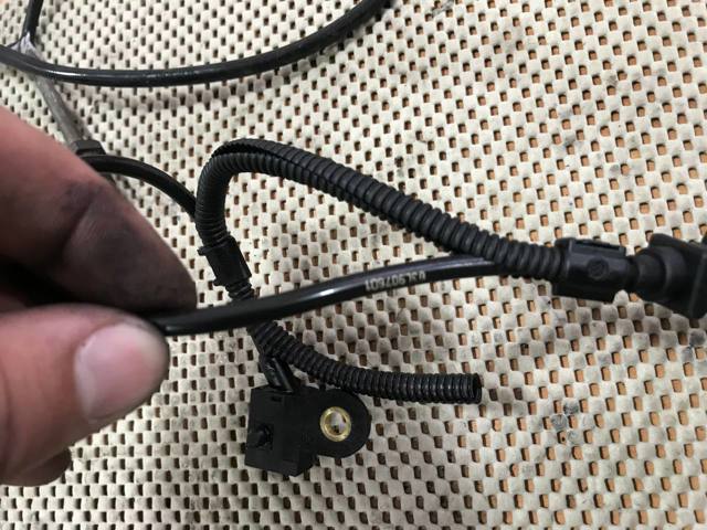 Датчик положення распредвалу 03L907601 VAG