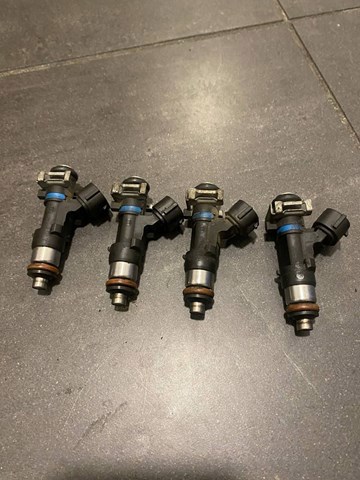 Форсунка паливна 06A906031CE VAG