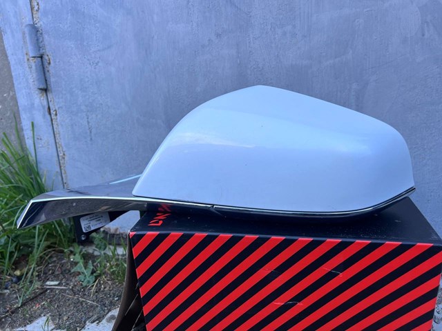 Бічне дзеркало заднього виду ліве 102565800B TESLA