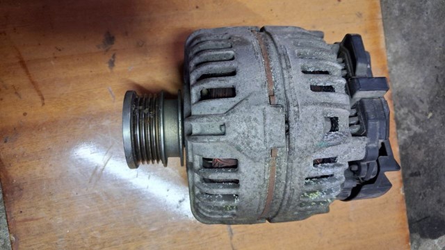 Авто генератор 13222933 OPEL
