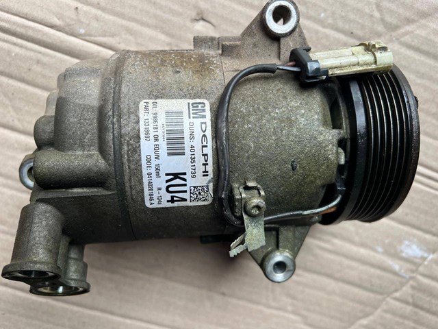 Компресор кліматичної установки 13318697 OPEL