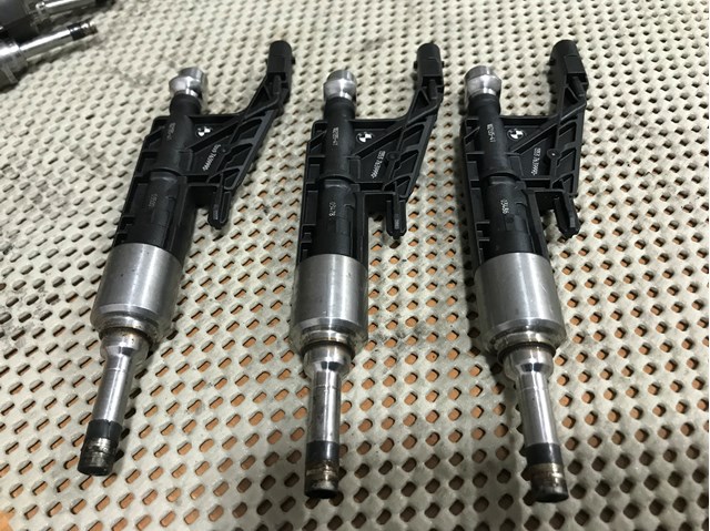 Форсунки електромагнітні 13537639990 BMW