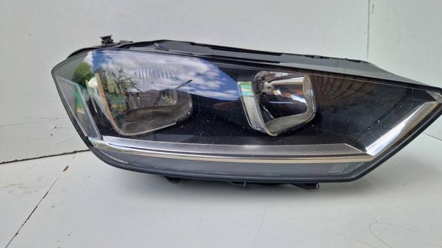 Фара правая 517941006B VAG