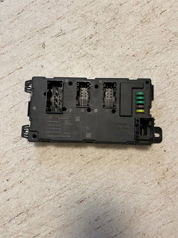 Коробка запобіжників 61359293305 BMW