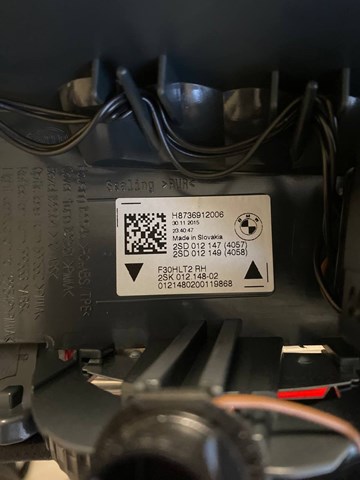 Ліхтар задній внутрішній правий 63217369120 BMW