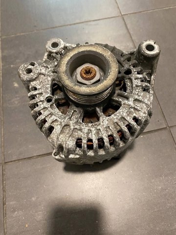 Авто генератор 7802471 BMW