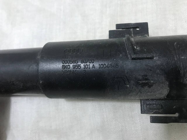 Форсунка омивача фари передньої, лівою 8K0955101A VAG