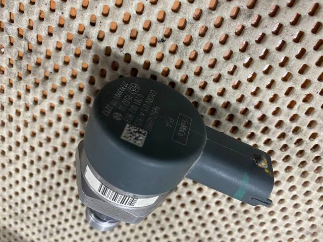 Регулятор тиску ПНВТ 9654748880 BOSCH