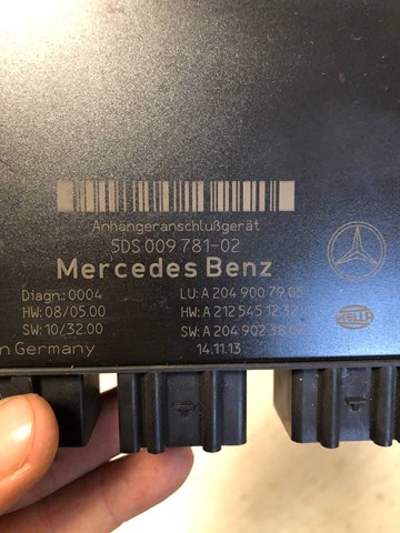 Блок керування фаркопом A2049007905 MERCEDES
