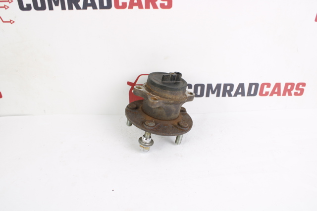 Маточина заднього колеса 3785A063 MITSUBISHI