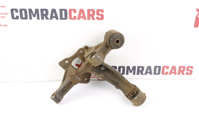 Цапфа - поворотний кулак задній, лівий 4230548010 TOYOTA