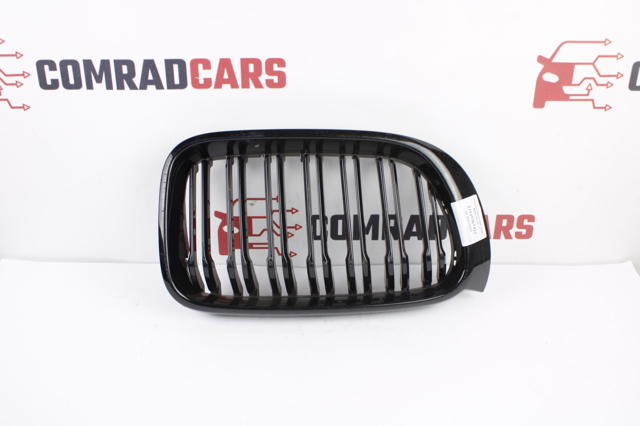 Решітка радіатора права 51137367422 BMW