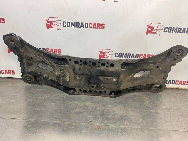 Балка задньої підвіски поперечна 5120606091 TOYOTA