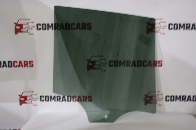 Скло задніх дверей, лівих 51357391673 BMW