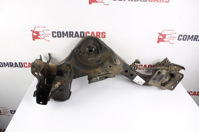 Цапфа - поворотний кулак задній, правий 555014BA0A NISSAN