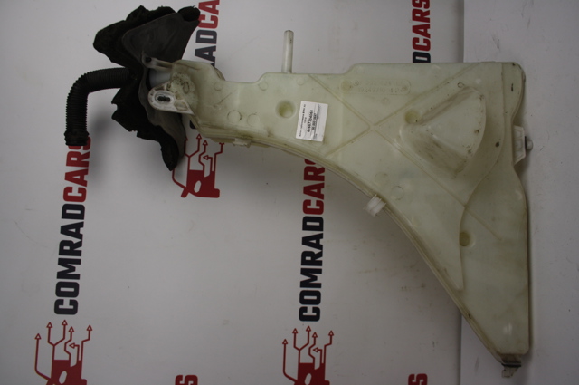 Бачок склоомивача 61667304068 BMW