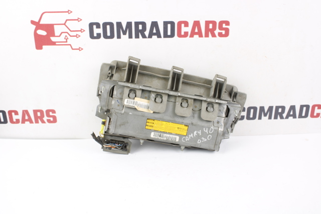 Подушка Айрбег водія захисту колін 7390006010B1 TOYOTA