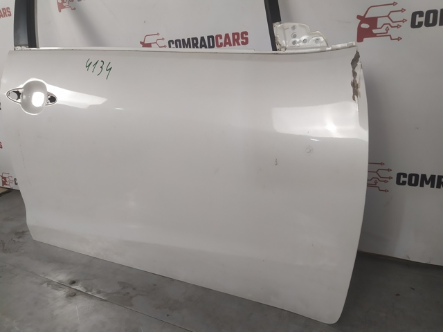 Дверка передня права 76004A7000 HYUNDAI