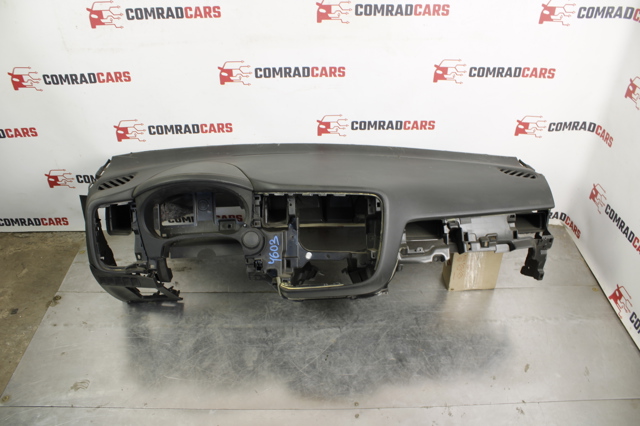 Панель приладів торпеди 8000B003XA MITSUBISHI