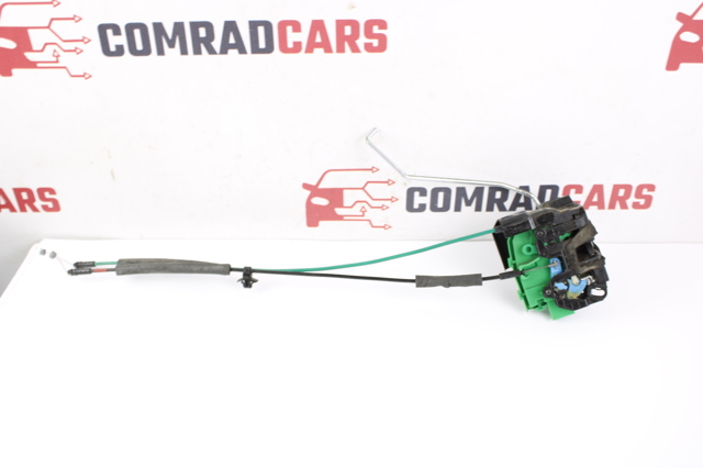 Замок двері правої передньої 813201R140 HYUNDAI