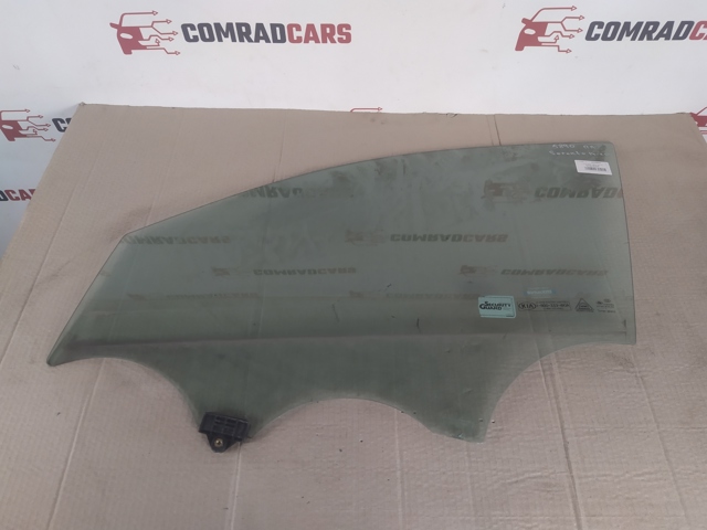 Скло передніх дверей, лівих 82410C6000 HYUNDAI