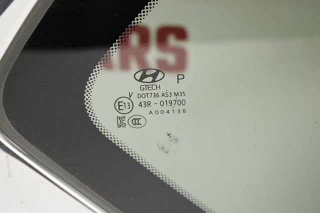 Стукло багажника, праве 87820S1100 HYUNDAI