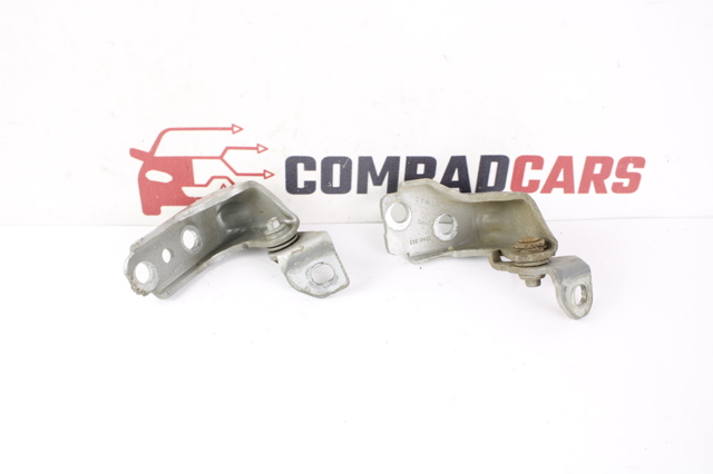 Завіса дверей передніх правих FT4Z5822800B FORD