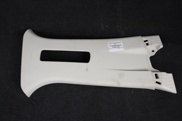 Обшивка стійки кузова внутрішня, середня права FT4Z5824356AC FORD