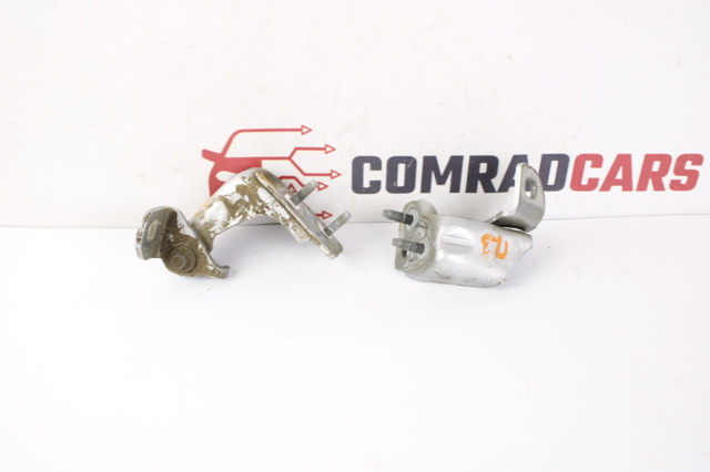 Петля задніх правих дверей FT4Z5826800B FORD
