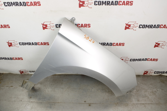Переднє праве крило GT4Z16005A FORD