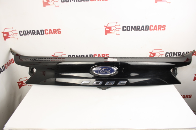 Накладка двері багажника KT4Z5843401A FORD