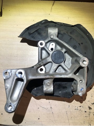 Цапфа поворотна права 3C0505436F VAG