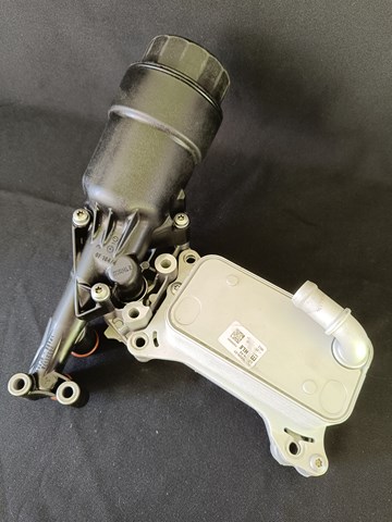 Корпус масляного фільтра A6511801310 MERCEDES