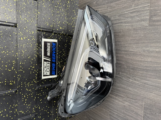 Фара передня права A1679064204 MERCEDES
