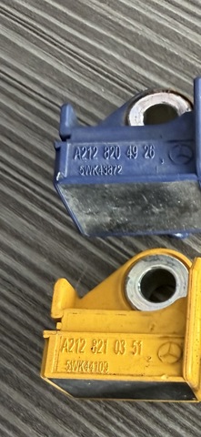Датчик Айрбег передній A2128204926 MERCEDES