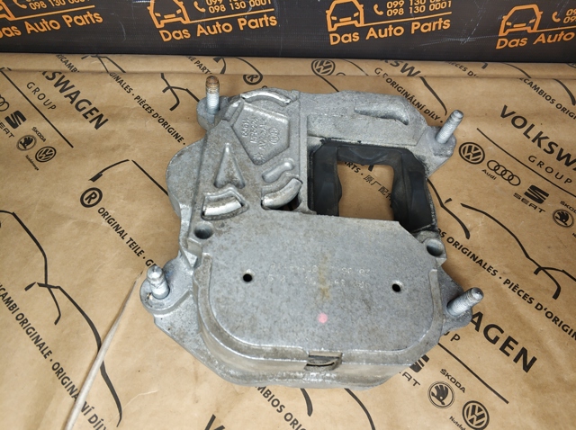Подушка трансмісії (опора коробки передач), задня 4G0399153T VAG