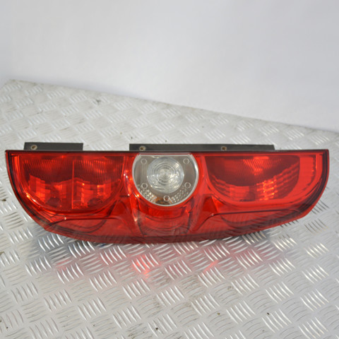 Задні ліхтарі 00518106730 FIAT