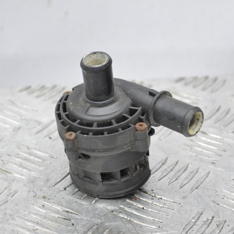 Водяний насос охолодження електричний додатковий 0392023014 BOSCH