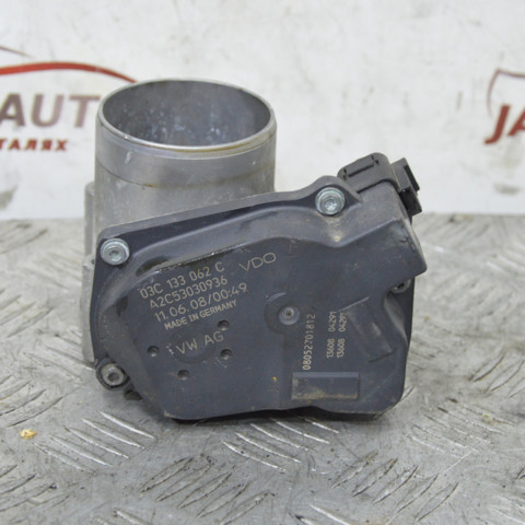 Дросільна заслінка в зборі 03C133062C VAG