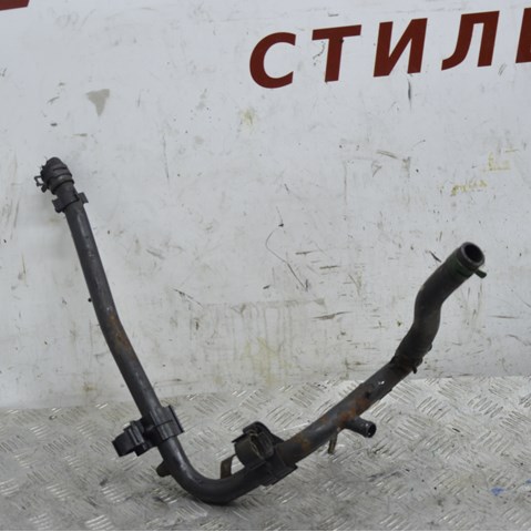 Водопровідна труба системи охолодження 074121065AE VAG