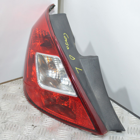 Ліхтар задній лівий 13188047 OPEL