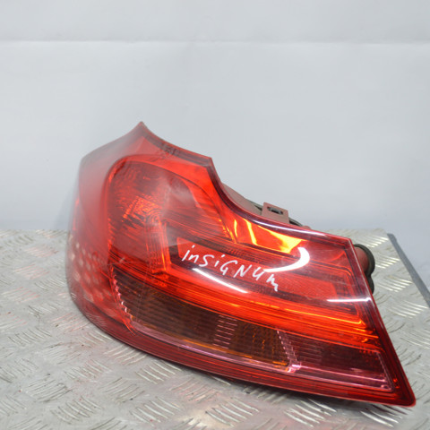Задня ліва фара 13226856 OPEL